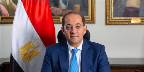 وزير المالية يوجه رسائل محفزة للقطاع التصديري