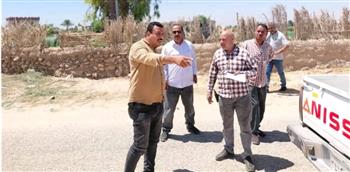   محافظ أسيوط: مواصلة تسريع إجراءات تقنين أراضي الدولة ومعاينة 59 طلبًا بقرية العونة