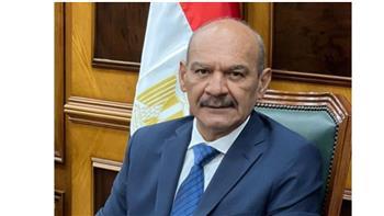 محافظ السويس يوجه بوقف أعمال النظافة وقت ذروة الحرارة