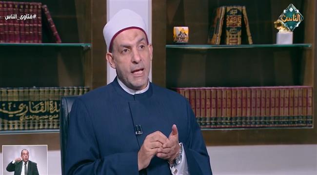 ما حكم تأخير صاحب العمل أجر العامل ؟.. أمين الفتوى يجيب
