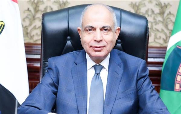 محافظ المنيا: تقديم 76 معاملة عبر سيارة المركز التكنولوجي المتنقلة
