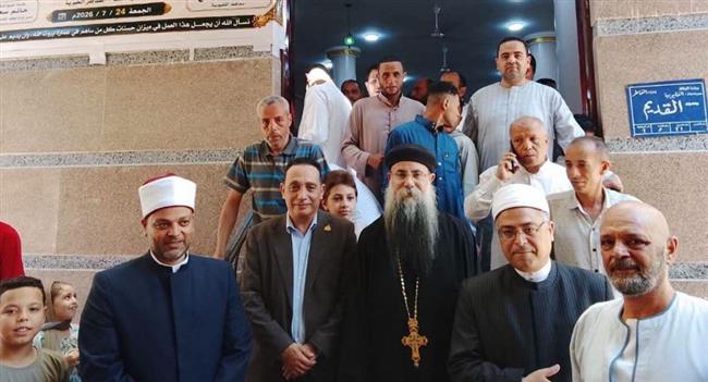 راعي كنيسة يشارك في افتتاح مسجد بالقناطر الخيرية