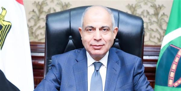محافظ المنيا يعلن خفض الحد الأدنى للقبول بعدد من مدارس التمريض إلى 265 درجة