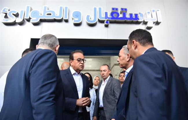 وزير الصحة يتفقد مشروع تطوير مستشفى أورام الإسماعيلية