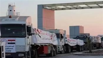 الهلال الأحمر المصري يطلق قافلة مساعدات جديدة نحو قطاع غزة
