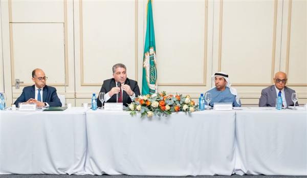 السفير رياض العكبري يستقبل وفد لجنة الشؤون الخارجية والأمن القومي بالبرلمان العربي
