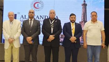   مؤتمر"أطباء الإسكندرية" يوصى بعدم تقديم التشخيص أو وصف العلاج عبر وسائل التواصل الاجتماعي 