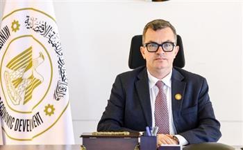 وزير التخطيط يتابع خطة فض التشابكات المالية والربط الإلكتروني الشامل مع "المالية"