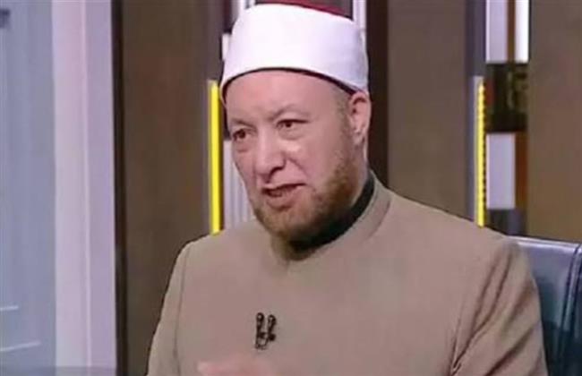 هل يجوز للوكيل أن يأخذ من الخصومات لنفسه؟.. أمين الفتوى يجيب