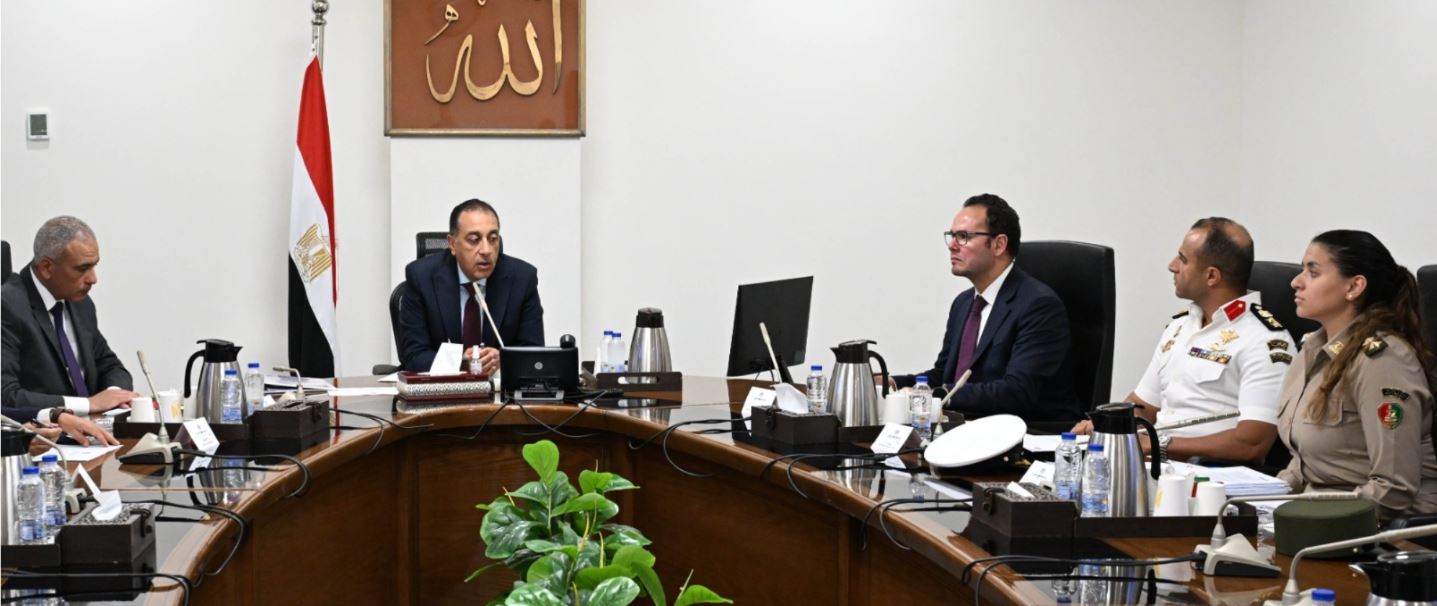 رئيس الوزراء يتابع منظومة التعامل مع ظاهرة الكلاب الضالة