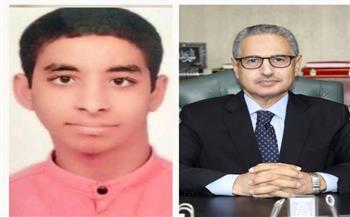 محافظ بني سويف يهنئ الطالب عبد الرحمن محمد عبد الستار الثاني على الجمهورية بالثانوية الأزهرية أدبي