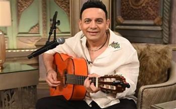 مصطفى قمر يغني تتر "عيلة تعمل عمايل".. ويستعد لإحياء حفل في سوريا بالتزامن مع تصوير المسلسل