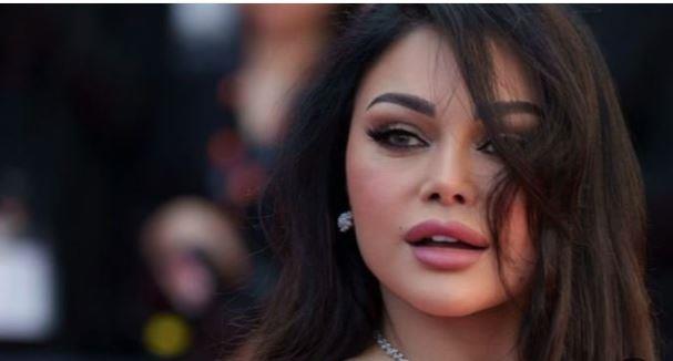 هيفاء وهبي تخطف الأنظار بعد تمزق ملابسها على المسرح.. وهذا ما فعلته أمام الجمهور