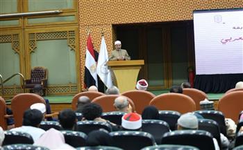 سلامة داود: الأزهر نشأ على حفظ الشعر العربي.. والموهبة لا تنشأ من فراغ