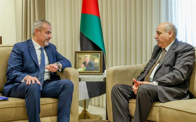 رئيس مجلس النواب الأردني يؤكد استمرار التنسيق مع مصر بشأن القضايا الإقليمية