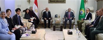 سفير اليابان يبحث فرص الاستثمار والتنمية في الإسماعيلية