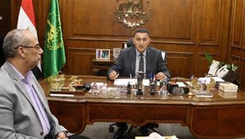 محافظ القليوبية يتابع إجراءات خفض الحد الأدنى للقبول بالثانوية العامة
