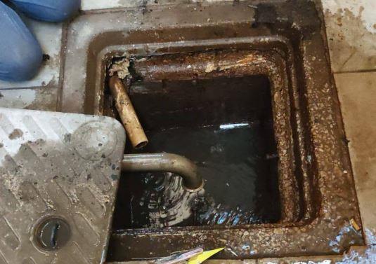 حملة مفاجئة على مصانع جمصة لضبط الصرف الصناعي المخالف