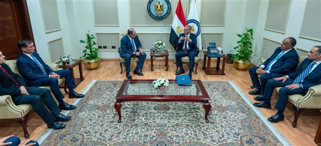 وزير البترول يبحث مع أباتشي زيادة الإنتاج والاستثمارات في مصر