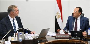   مدبولي يتابع مع وزير البترول عددا من ملفات العمل