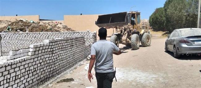 الغردقة تسترد 800 متر بعد إزالة مبانٍ مخالفة