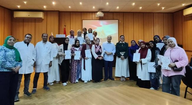 "الصحة الحيوانية" يختتم برنامجه التدريبي لـ 32 طالباً من كلية الزراعة  بأسوان 