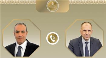 وزير الخارجية ونظيره اليوناني يبحثان تعزيز العلاقات الثنائية ومستجدات الأوضاع الإقليمية