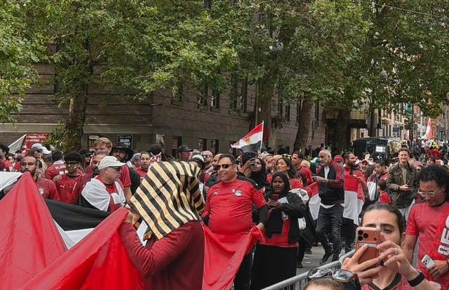 الجماهير المصرية تملأ محيط ستاد دالاس دعمًا للمنتخب أمام أستراليا