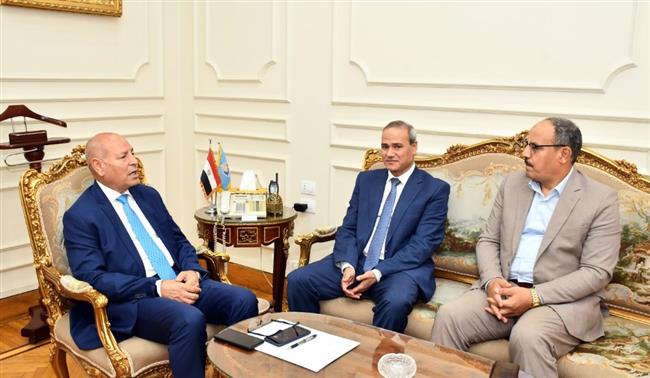 بحضور رزق وأمين.. محافظ القاهرة يبحث تعزيز التعاون مع مؤسسة دار المعارف ومجلة أكتوبر