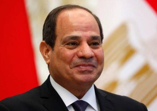 الرئيس السيسي يوفد مندوبًا للتعزية