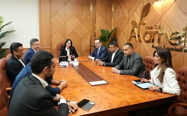 وزيرة الإسكان تعقد سلسلة اجتماعات مع عدد من شركات التطوير والتسويق العقاري