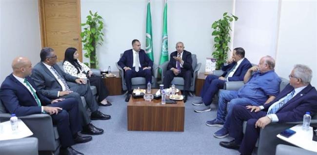 رئيس الأكاديمية العربية: العلمين الجديدة "أيقونة حية للمدن الذكية"