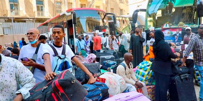 عودة السودانيين من القاهرة.. استئناف الرحلات المجانية إلى الخرطوم