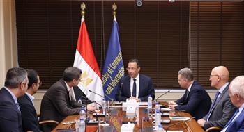 وزير الاتصالات يبحث مع مجموعة "سيستمز ليمتد" العالمية خطط التوسع في مصر