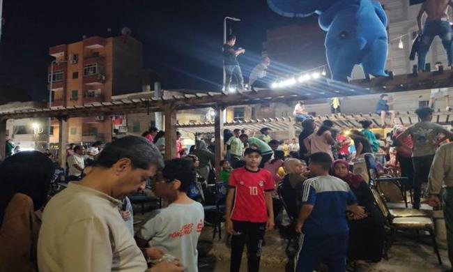 كأس العالم.. أهالي الشرقية تحتشد في الساحات للاحتفال بصعود منتخب مصر لدور الـ16 