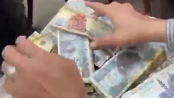 العثور على 100 ألف جنيه خلال رفع أنقاض عقار منشأة ناصر