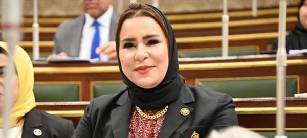 نيفين الكاتب: الأوكتاجون يجسد قوة الدولة والجمهورية الجديدة تُبنى بالعلم