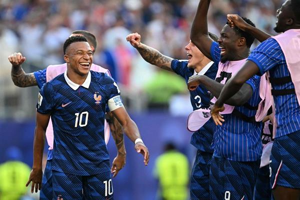 فرنسا والمغرب يتواجهان في قمة عربية أوروبية بربع نهائي كأس العالم