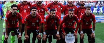 منتخب مصر بالقميص الأحمر أمام الأرجنتين في دور الـ16 بكأس العالم