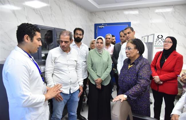 نائب وزير الصحة تشيد بسرعة استجابة البحيرة لتلافي ملاحظات الزيارات السابقة
