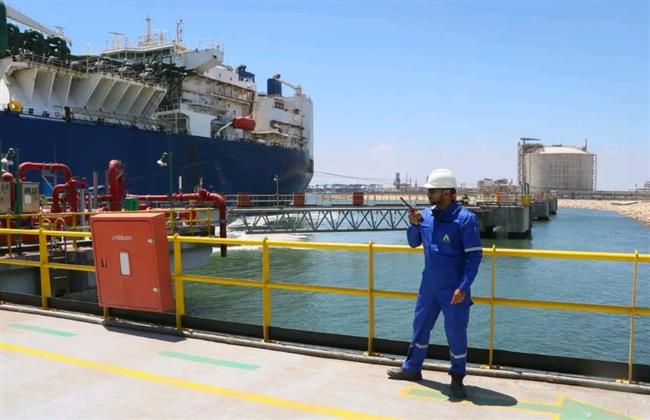 ميناء دمياط ينفذ بيانًا عمليًا مشتركًا لمحاكاة تسرب غاز بسفينة التغويز"ENERGOS WINTER"