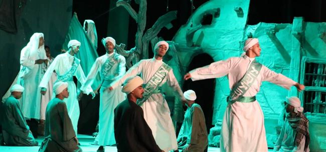 عرض "حيضان الدم" على مسرح مركز الجيزة الثقافي ضمن مهرجان فرق الأقاليم 
