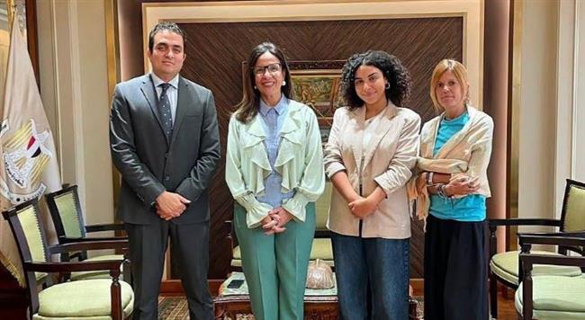 وزيرة الثقافة تستقبل وفد "يونيك مصر" لبحث مشروعات مشتركة وتجديد مذكرة التفاهم