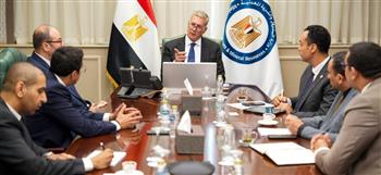    البترول وSLB تبحثان توظيف الذكاء الاصطناعي لتعظيم الإنتاج