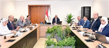   وزير الري يتابع الموقف التنفيذي للمشروع القومي لضبط نهر النيل