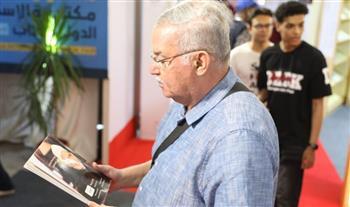 إقبال لافت على كتاب «جهود الإمام الطيب في مكافحة التطرف» بجناح الأزهر بمعرض مكتبة الإسكندرية