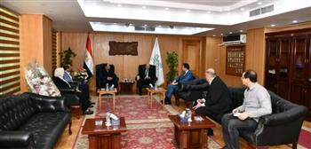   خطة مشتركة لتعظيم الاستثمار بالفيوم.. تعاون بين المحافظة وتنمية الصعيد لدعم المشروعات الإنتاجية