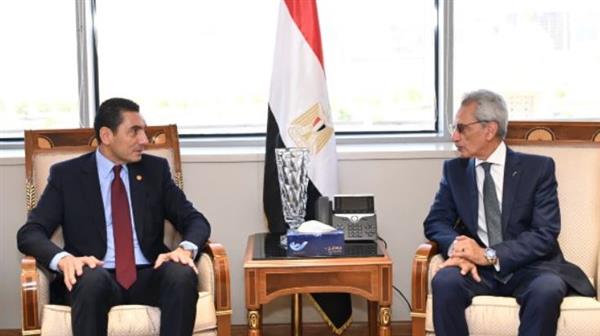 جوهر نبيل يلتقي وزير شئون المجالس النيابية