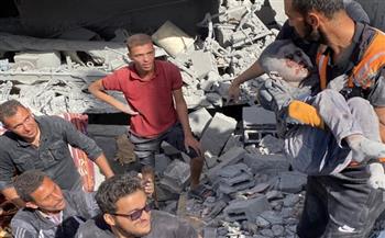   استشهاد فلسطيني وإصابة آخرين إثر قصف الاحتلال الإسرائيلي مركبة غرب غزة