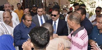   محافظ بورسعيد يستمع لمطالب أهالي القابوطي ويوجه بسرعة حلها
